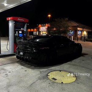 Meet your Posher, Pierre